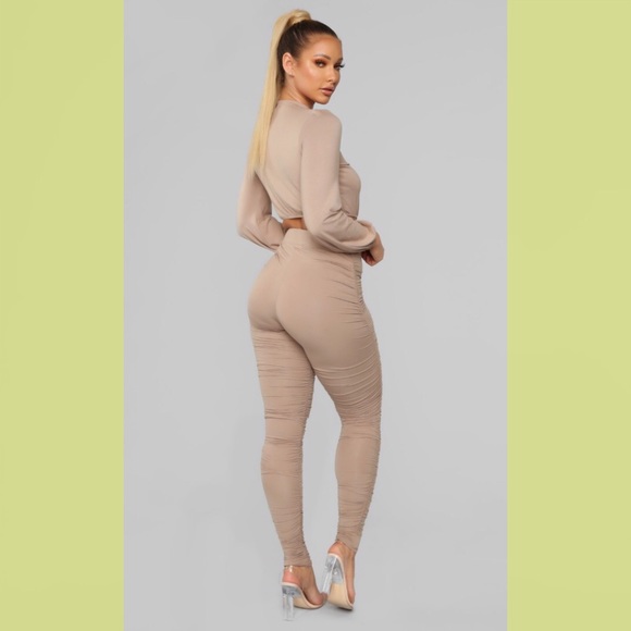 RUCHED PANT SET - Picture 5 of 8